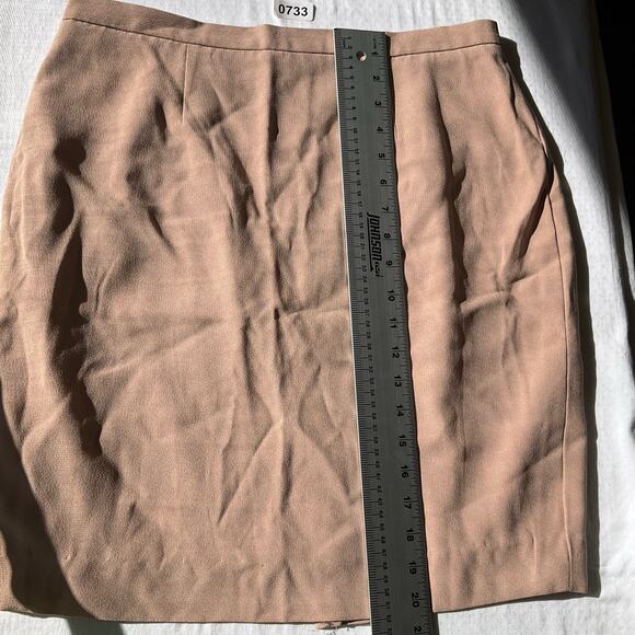 Josephine Chaus Women’s Straight Pencil Skirt size 14, Beige Tan, Above Knee - Picture 3 of 6